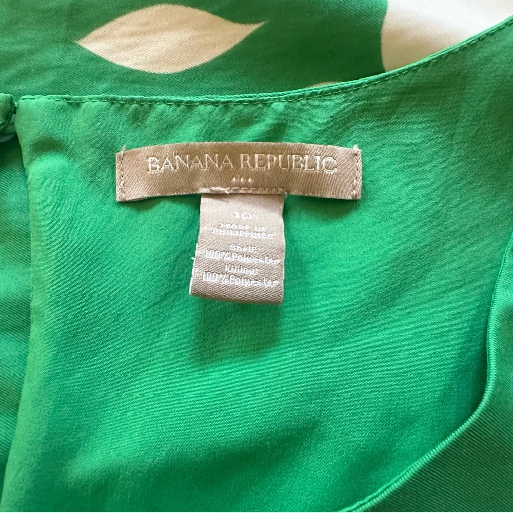 Banana Republic Green With White Flower Dress.